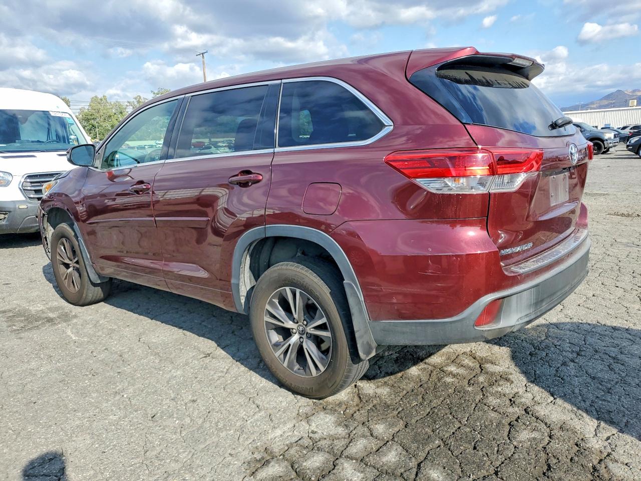 2017 TOYOTA HIGHLANDER