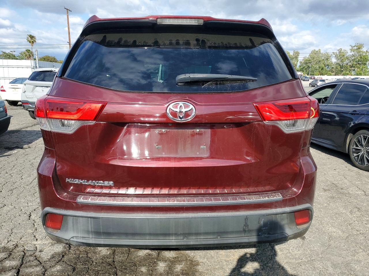 2017 TOYOTA HIGHLANDER