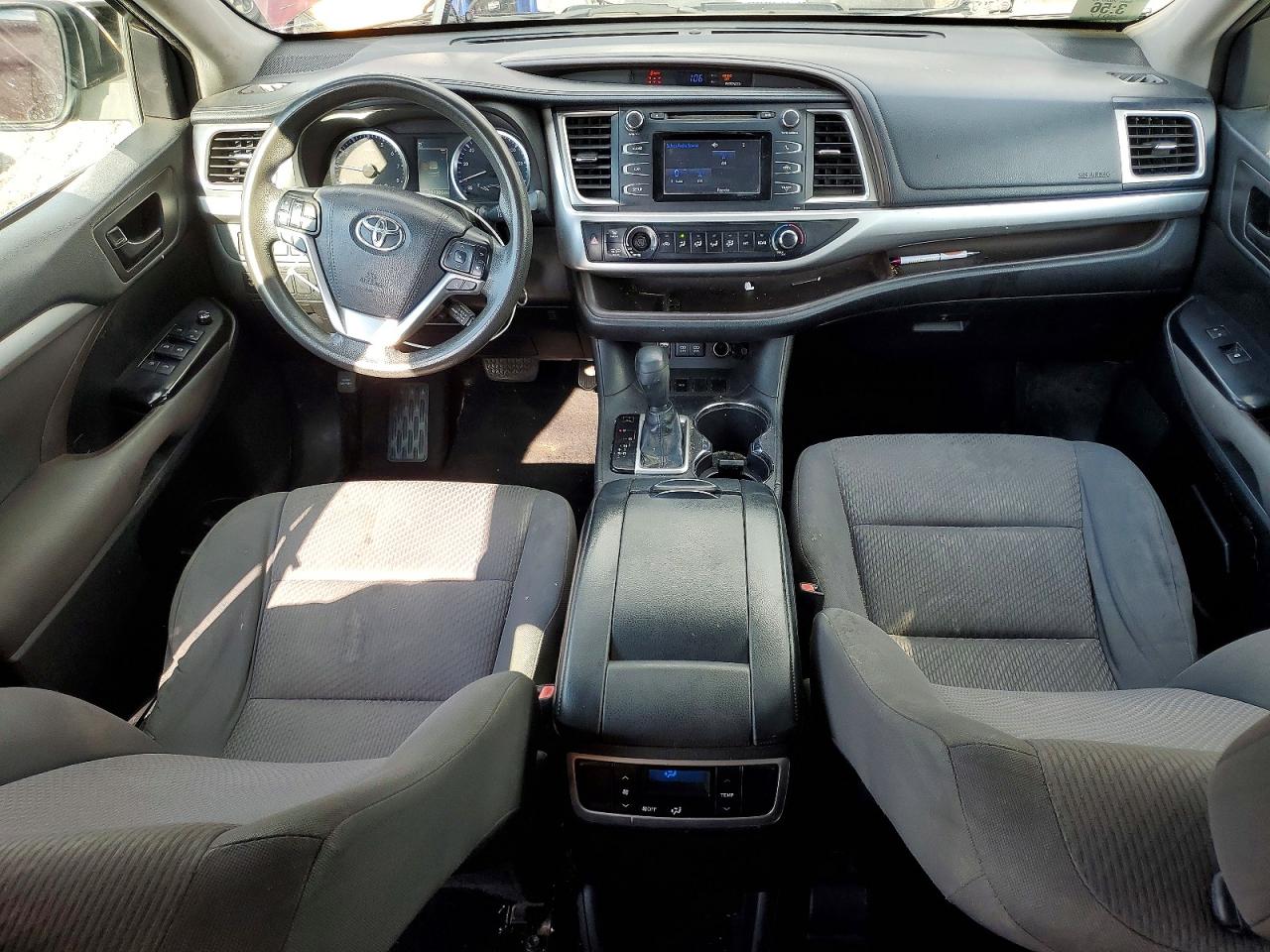 2017 TOYOTA HIGHLANDER