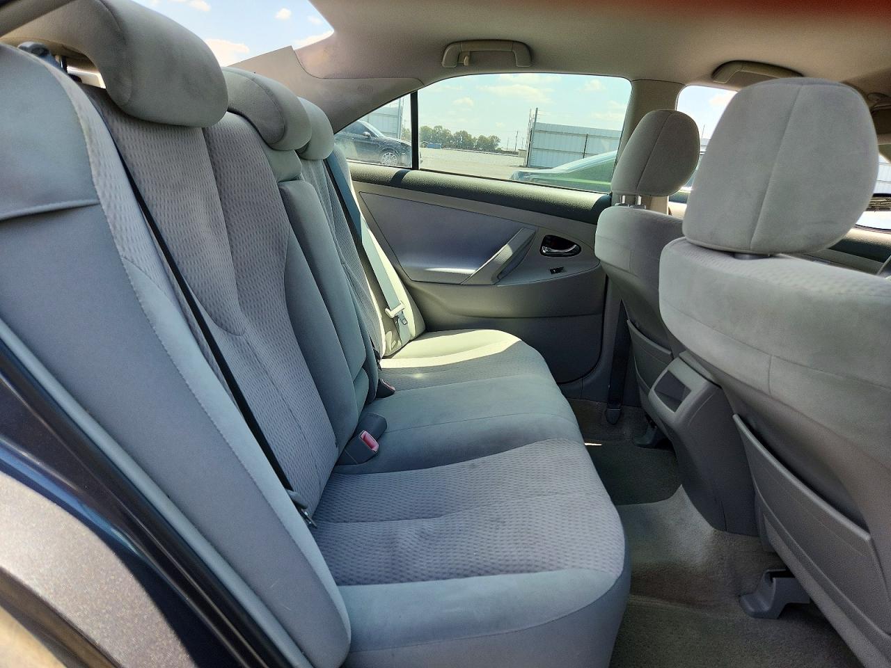 2010 TOYOTA CAMRY