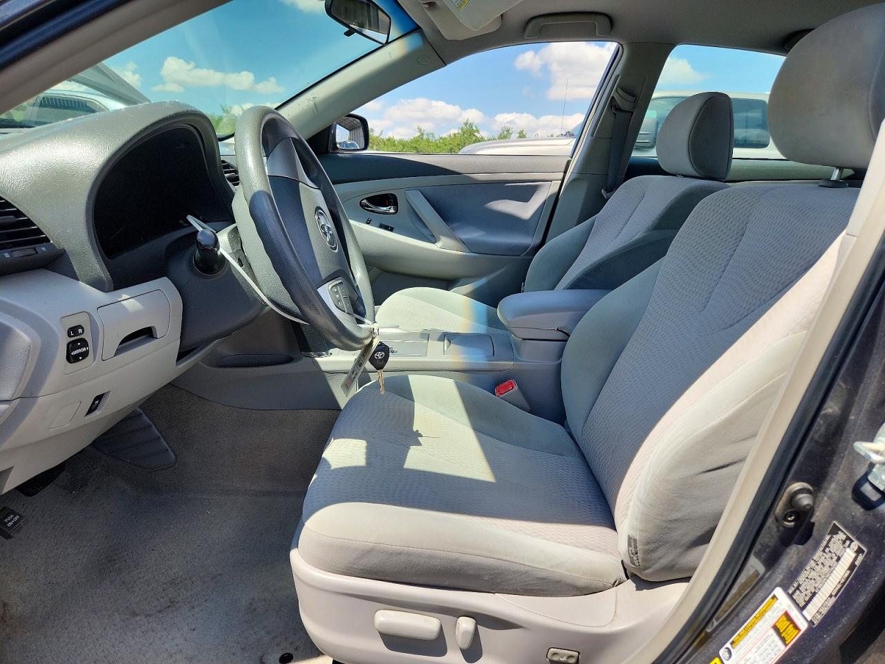 2010 TOYOTA CAMRY