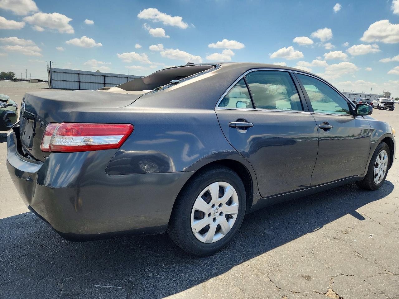 2010 TOYOTA CAMRY