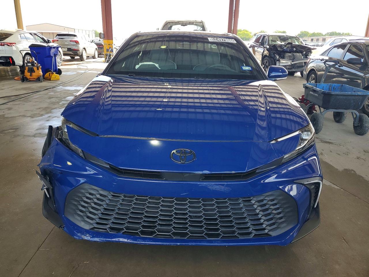 2025 TOYOTA CAMRY