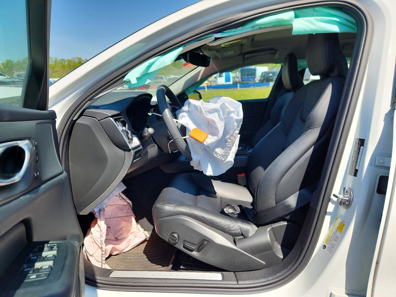 2024 VOLVO S60