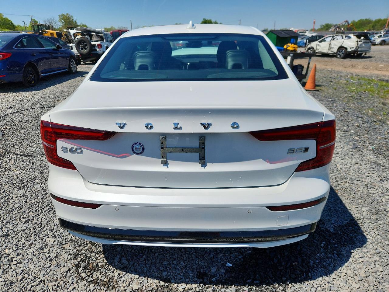 2024 VOLVO S60