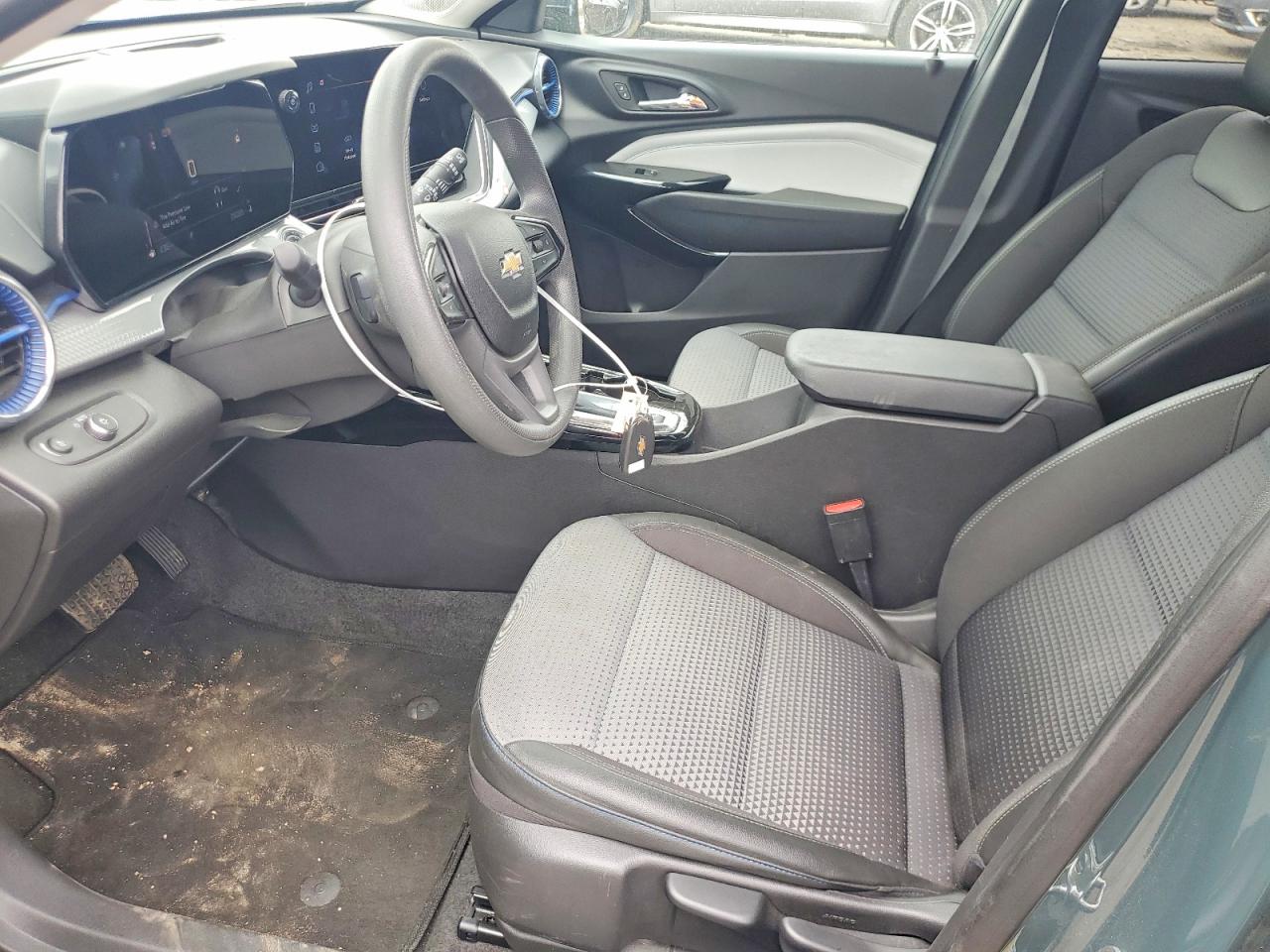 2025 CHEVROLET TRAX