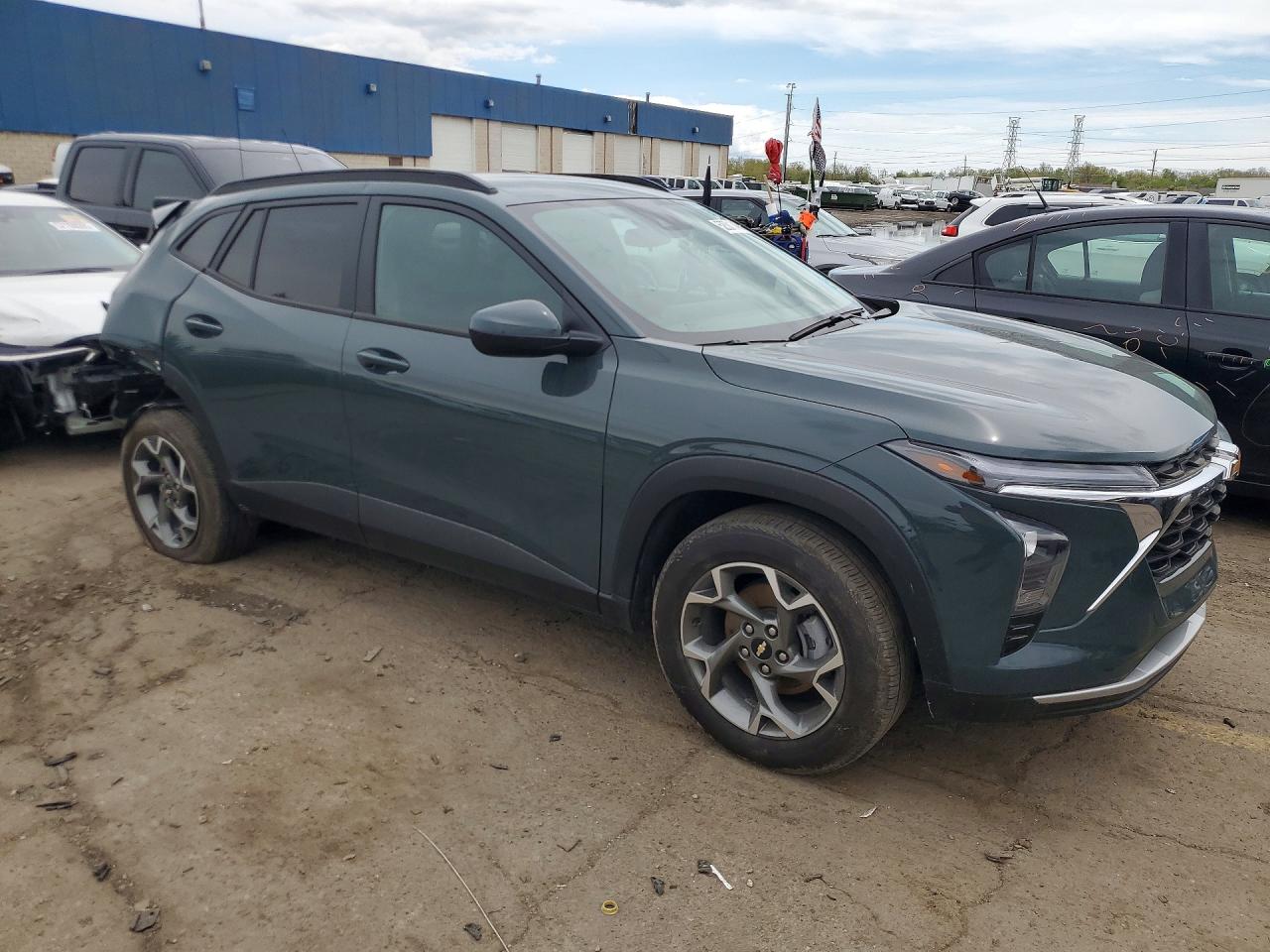 2025 CHEVROLET TRAX