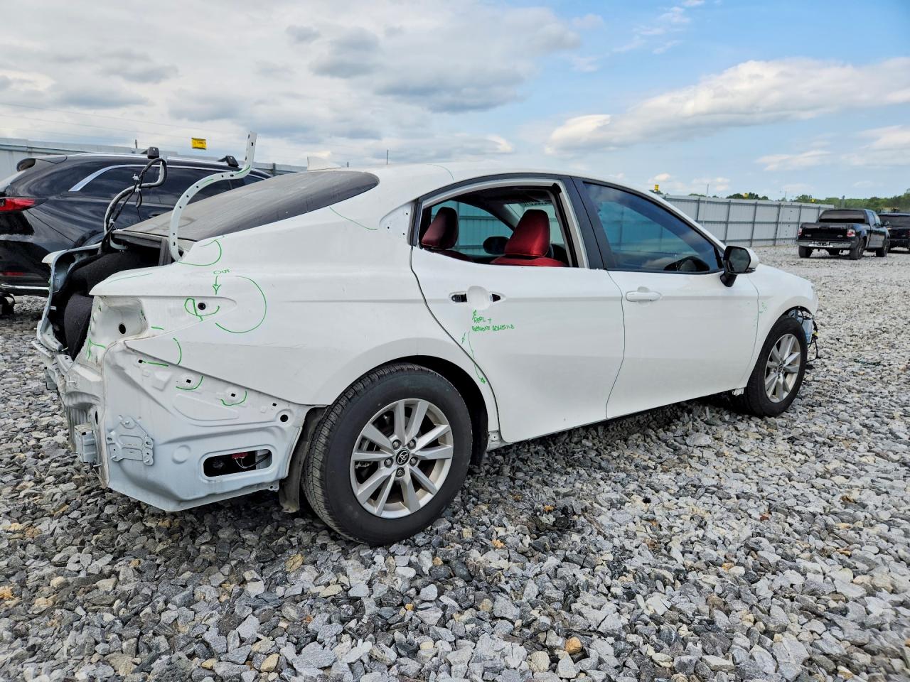 2025 TOYOTA CAMRY