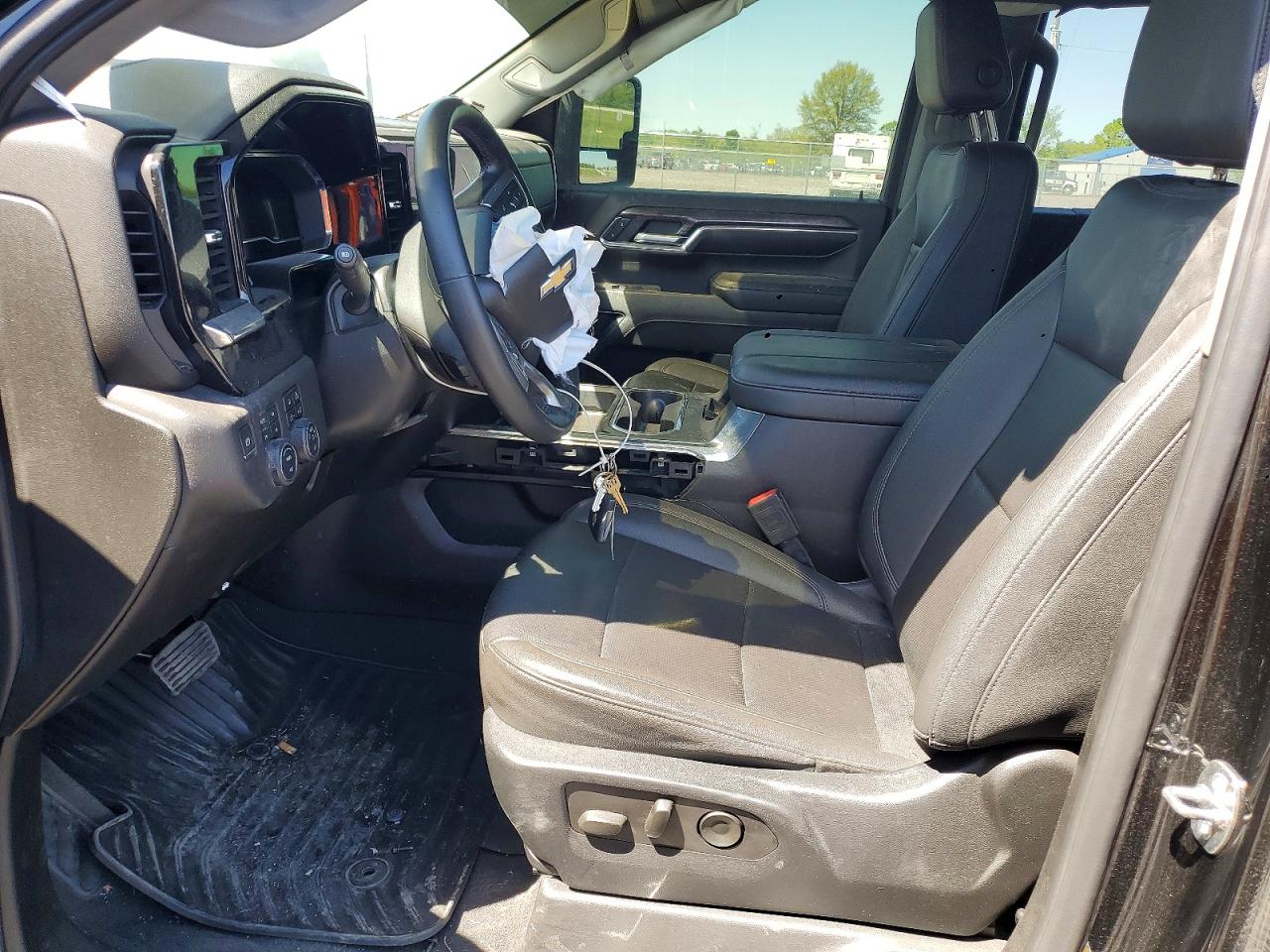 2024 CHEVROLET SILVERADO