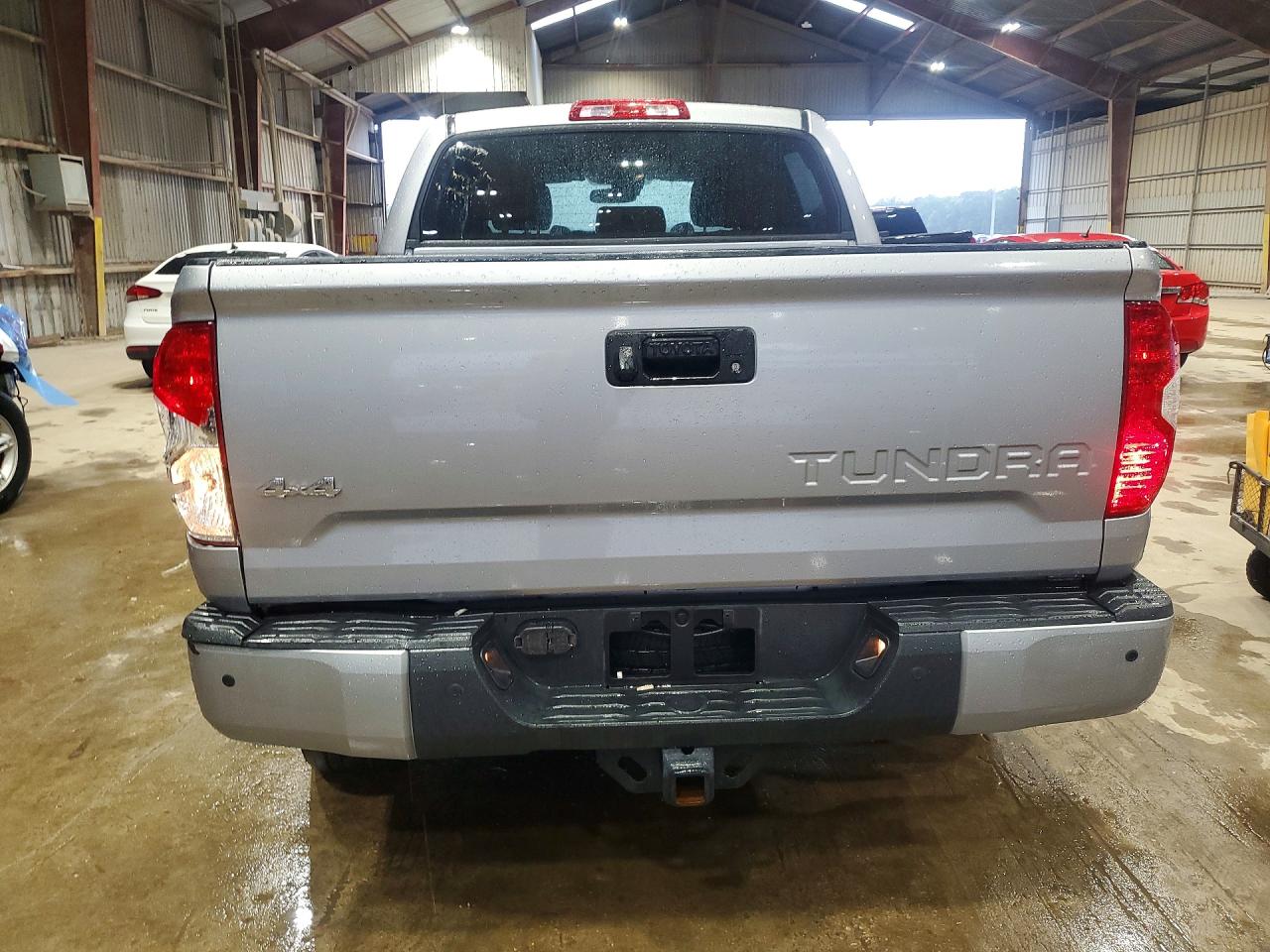 2018 TOYOTA TUNDRA