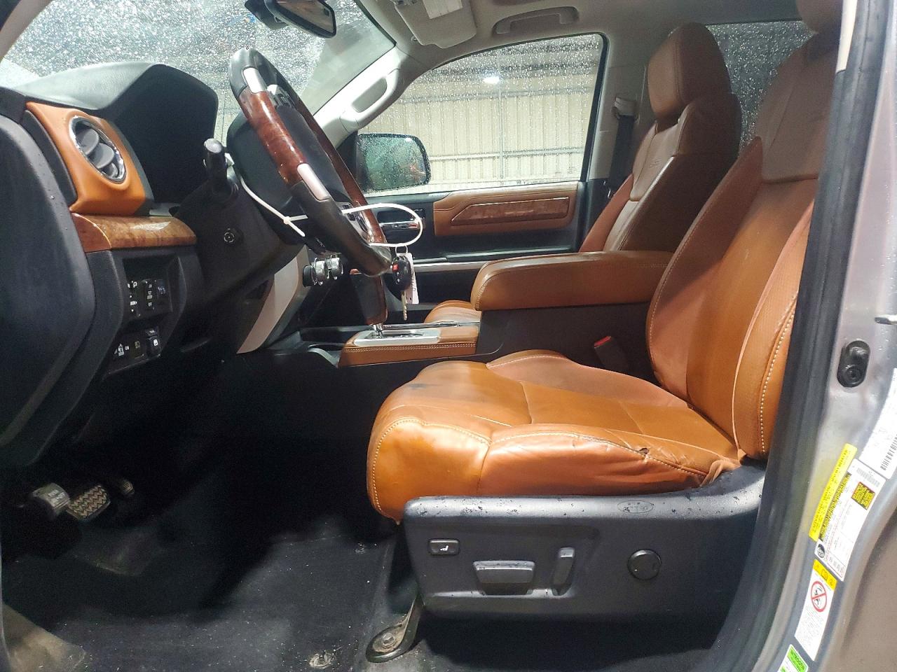 2018 TOYOTA TUNDRA
