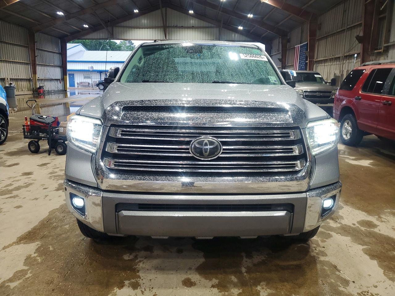 2018 TOYOTA TUNDRA