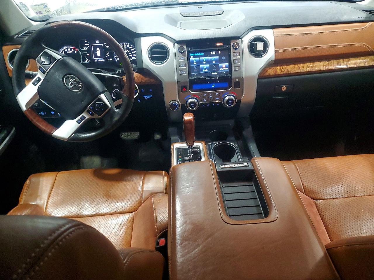 2018 TOYOTA TUNDRA