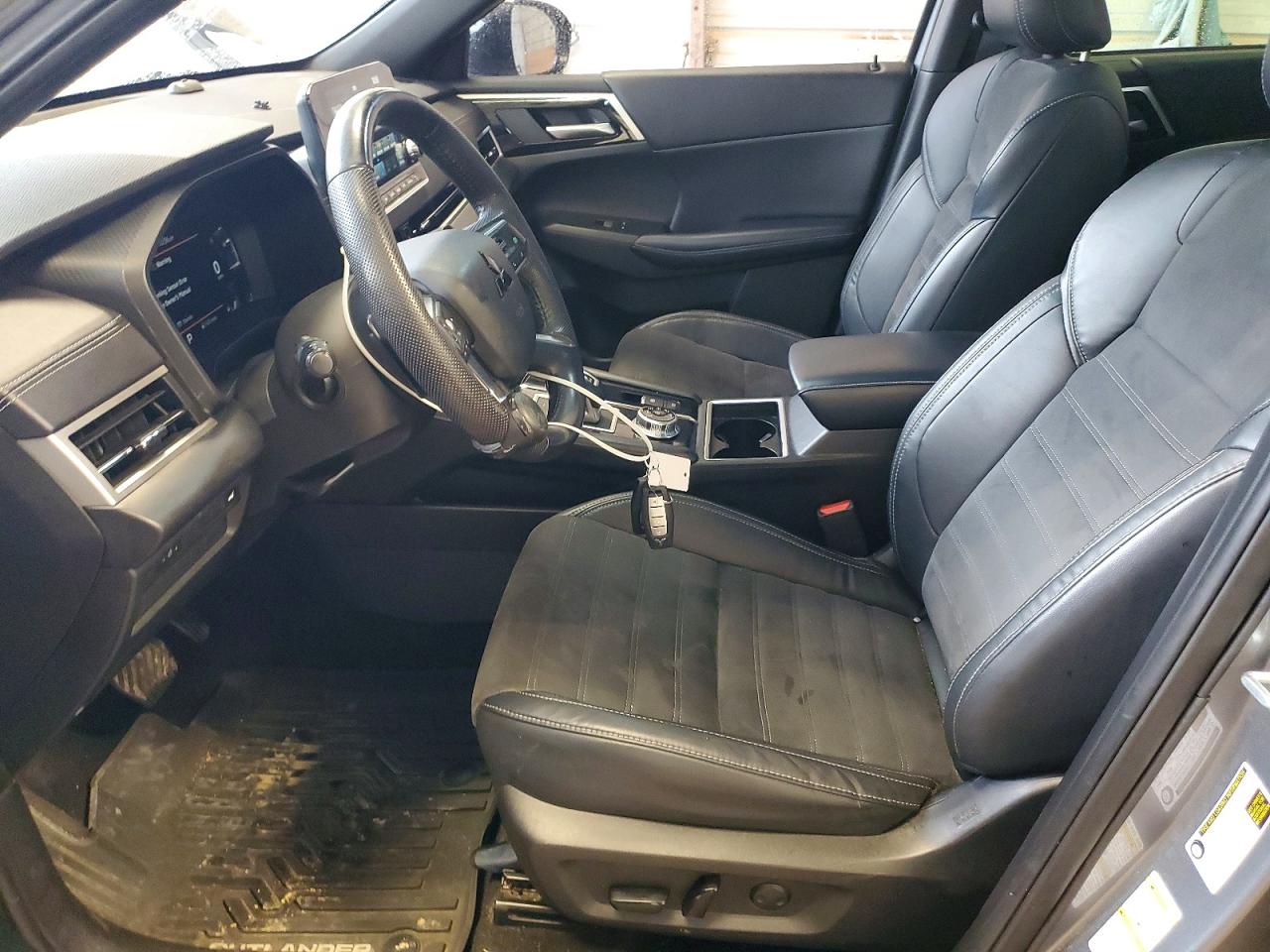 2023 MITSUBISHI OUTLANDER