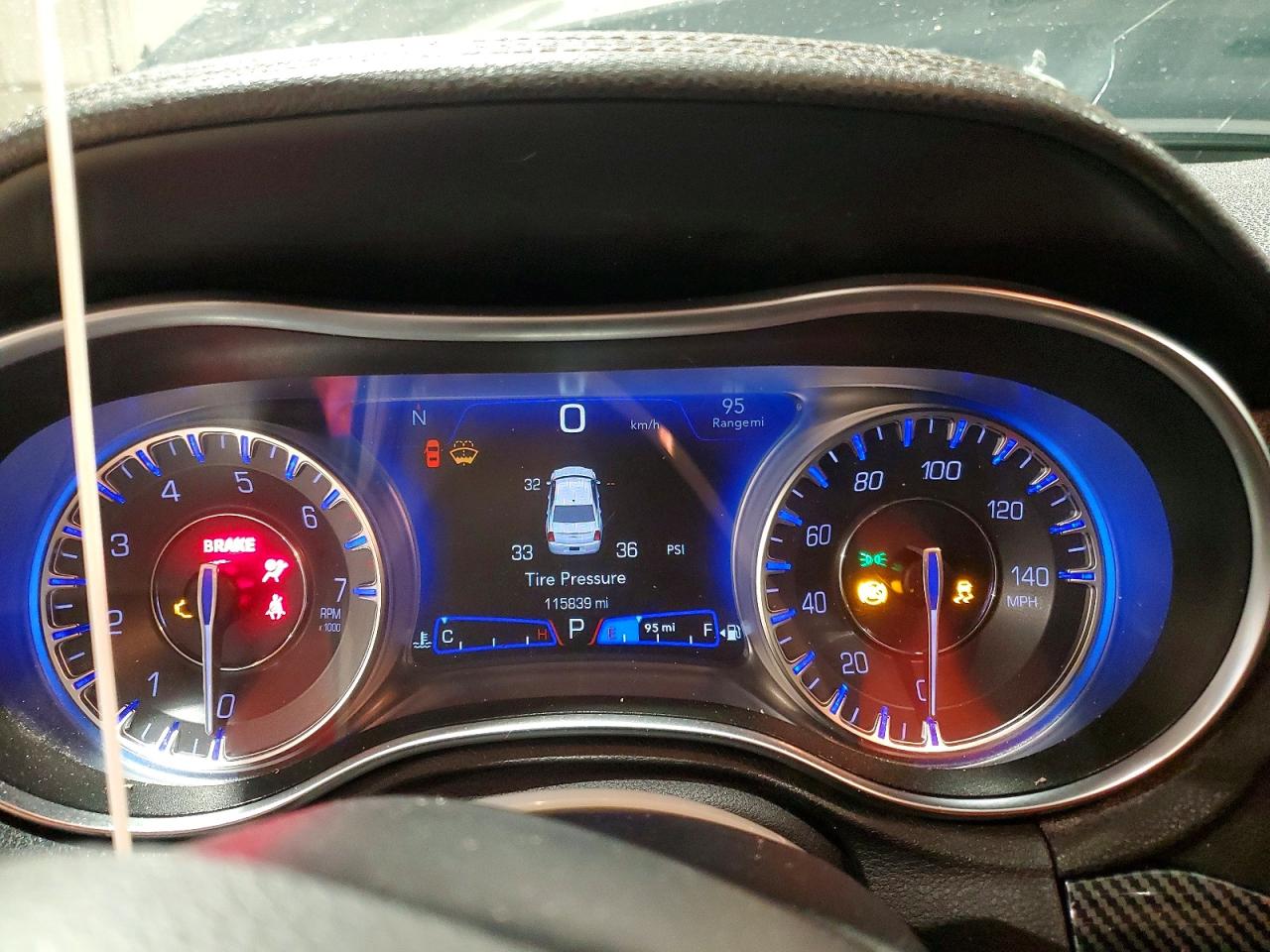 2019 CHRYSLER 300