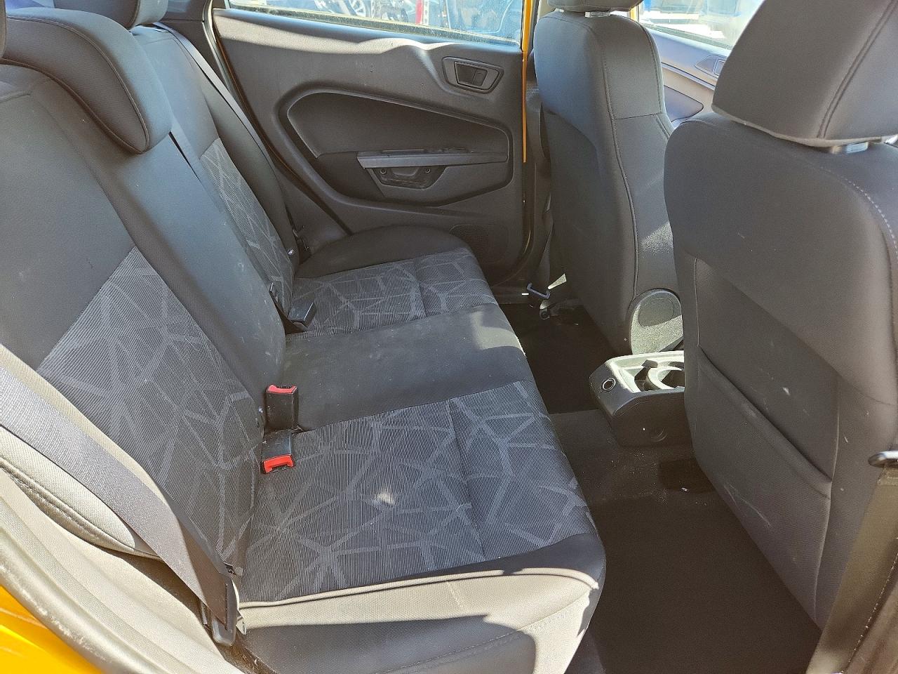 2011 FORD FIESTA