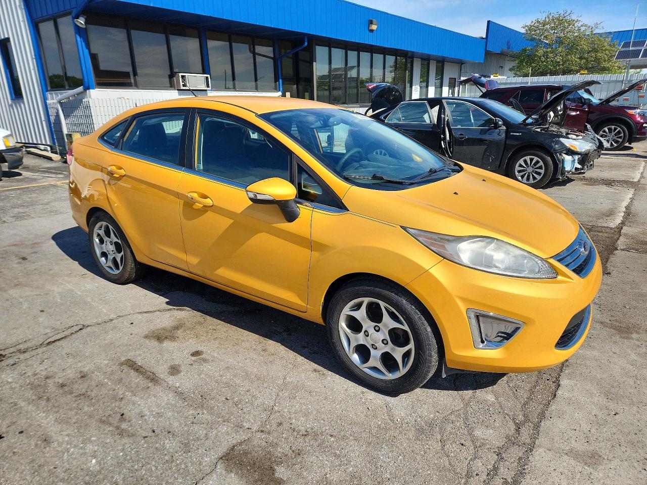 2011 FORD FIESTA