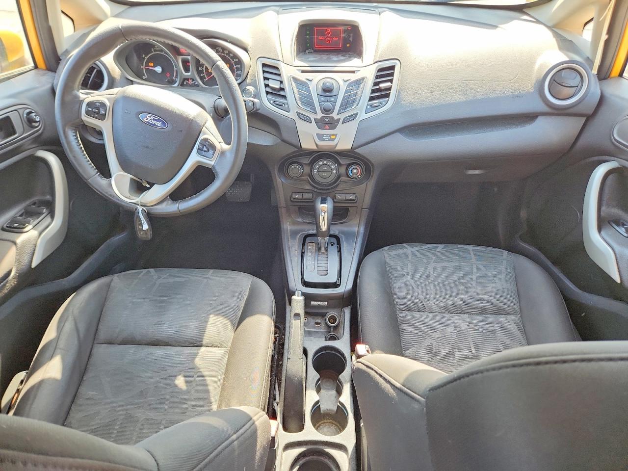 2011 FORD FIESTA