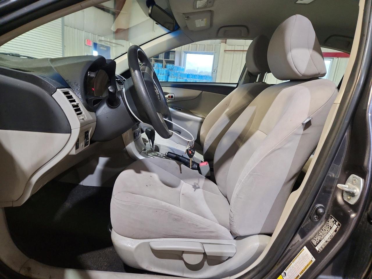 2011 TOYOTA COROLLA