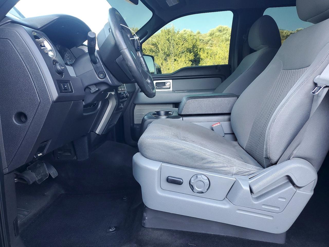 2011 FORD F150