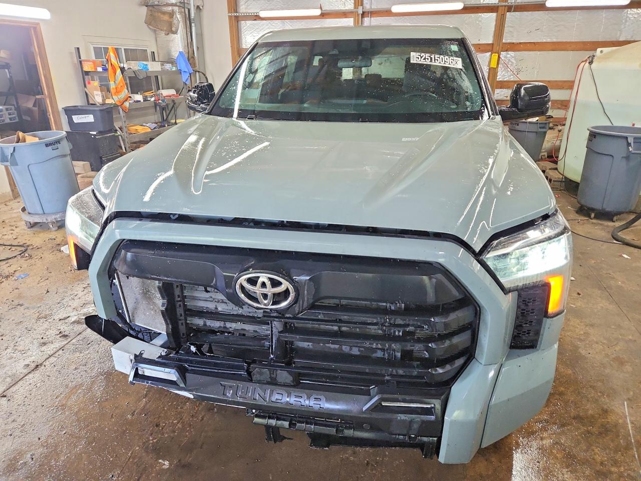 2025 TOYOTA TUNDRA