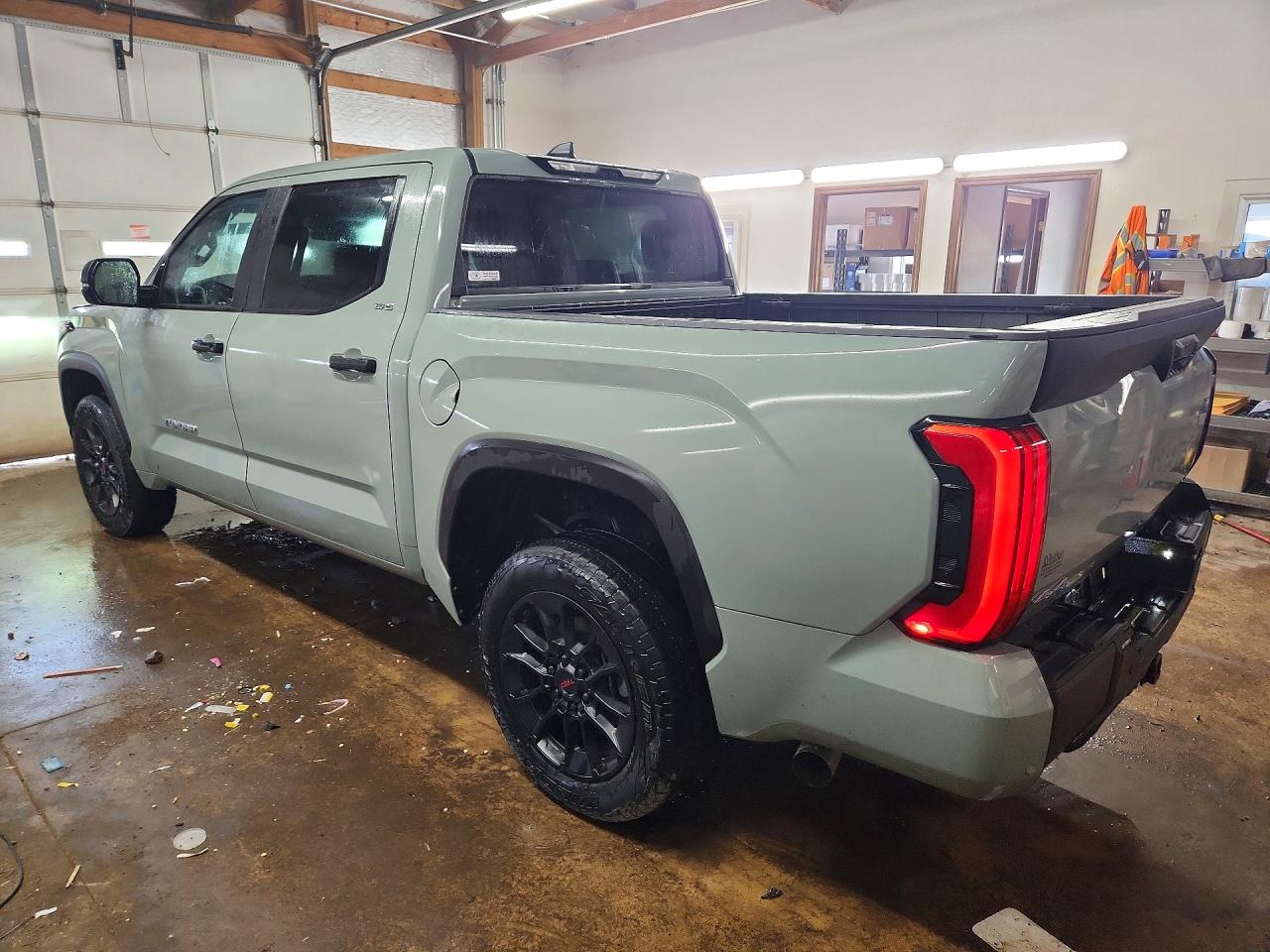 2025 TOYOTA TUNDRA
