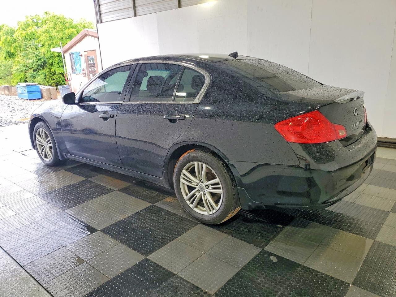 2013 INFINITI G37