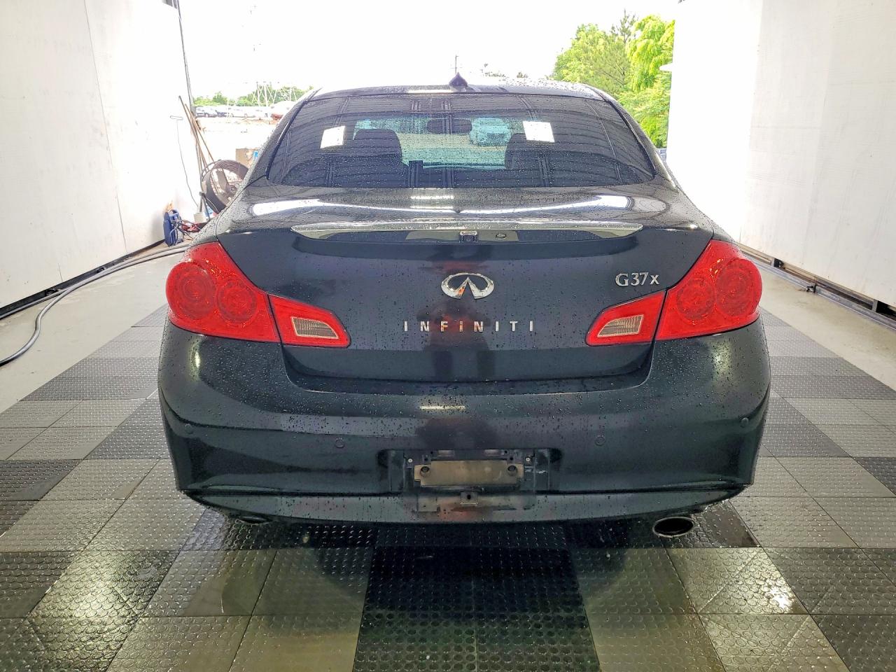 2013 INFINITI G37