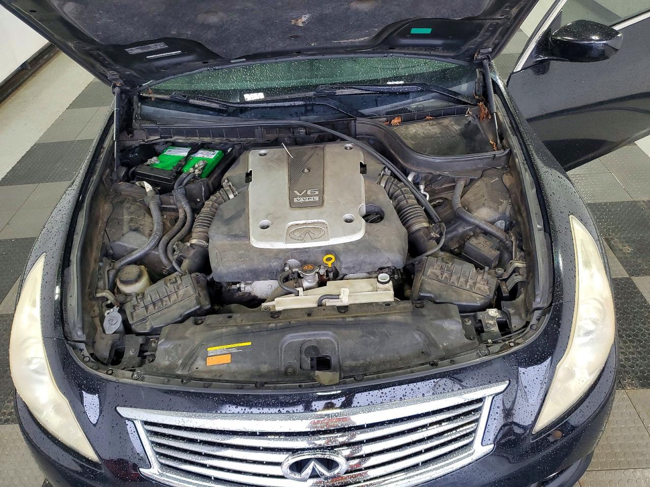 2013 INFINITI G37