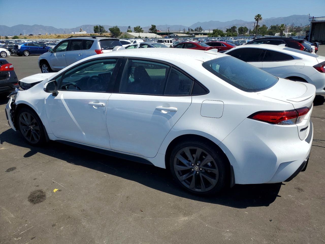 2025 TOYOTA COROLLA