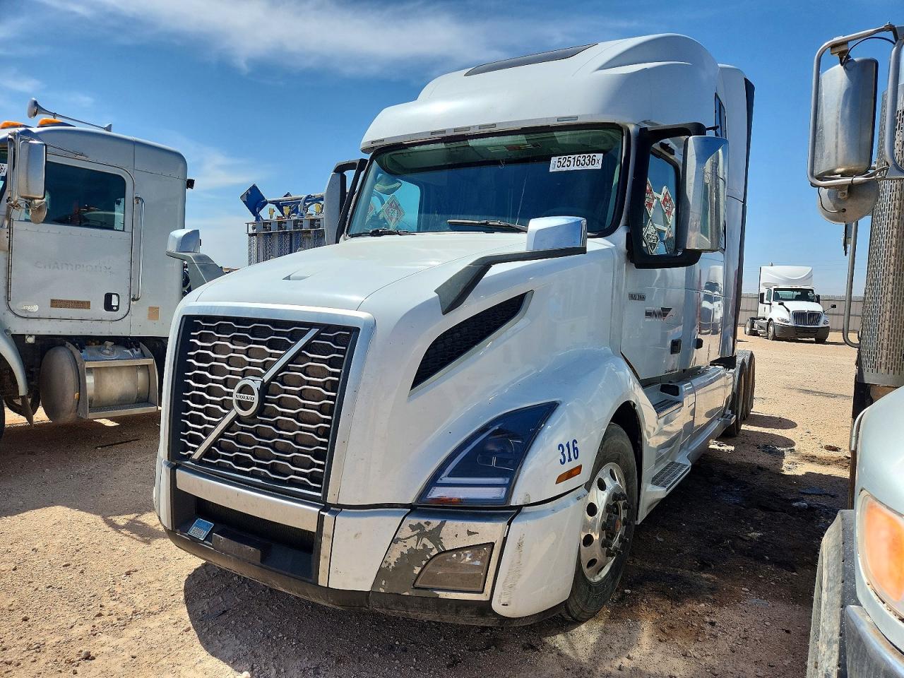2020 VOLVO VN