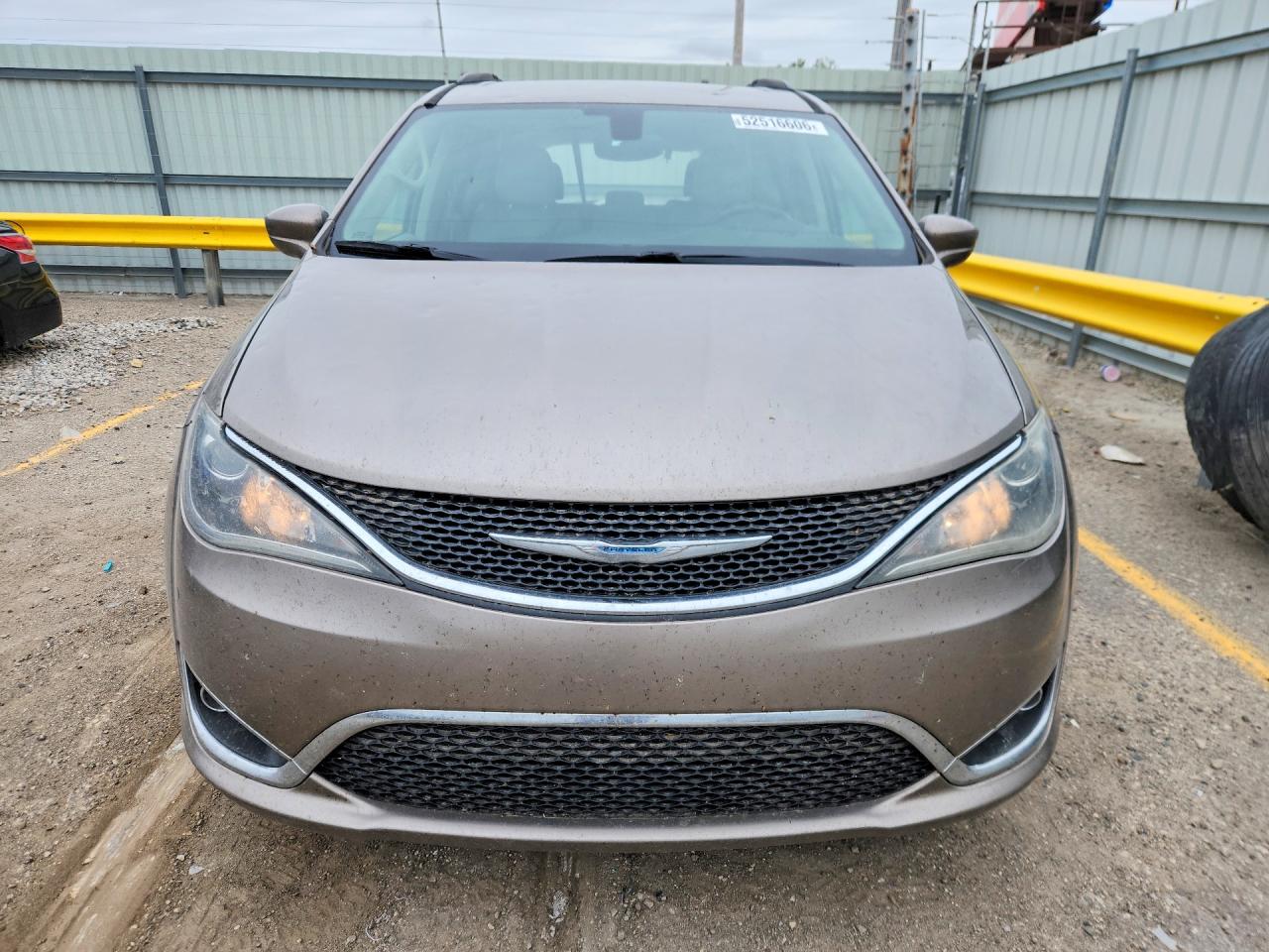 2017 CHRYSLER PACIFICA