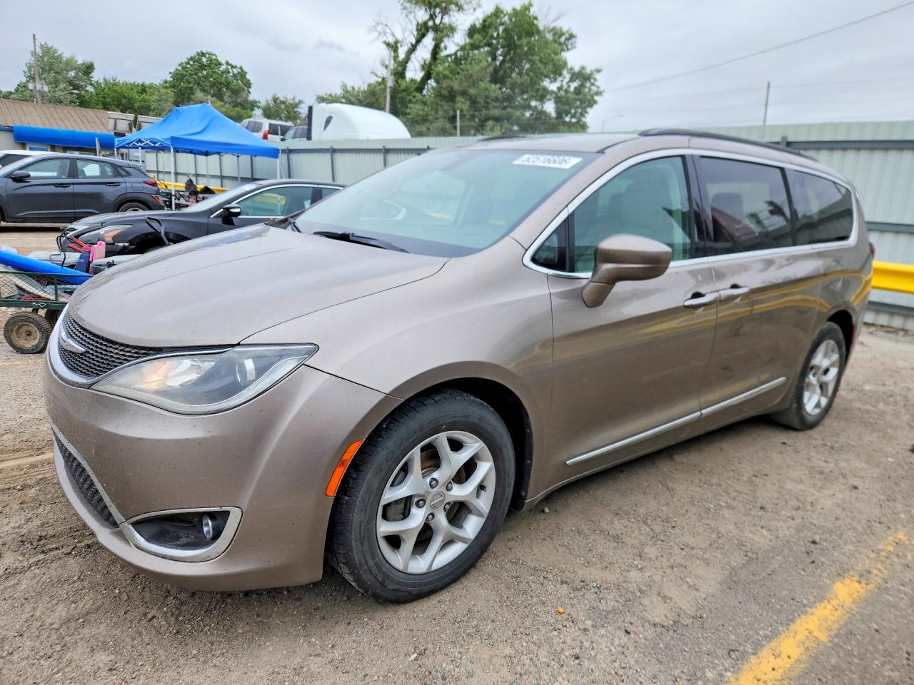 2017 CHRYSLER PACIFICA