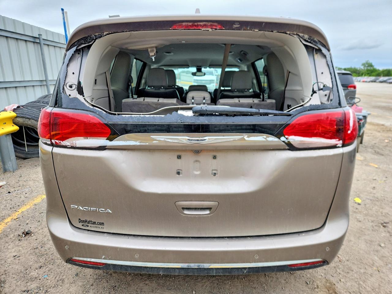 2017 CHRYSLER PACIFICA