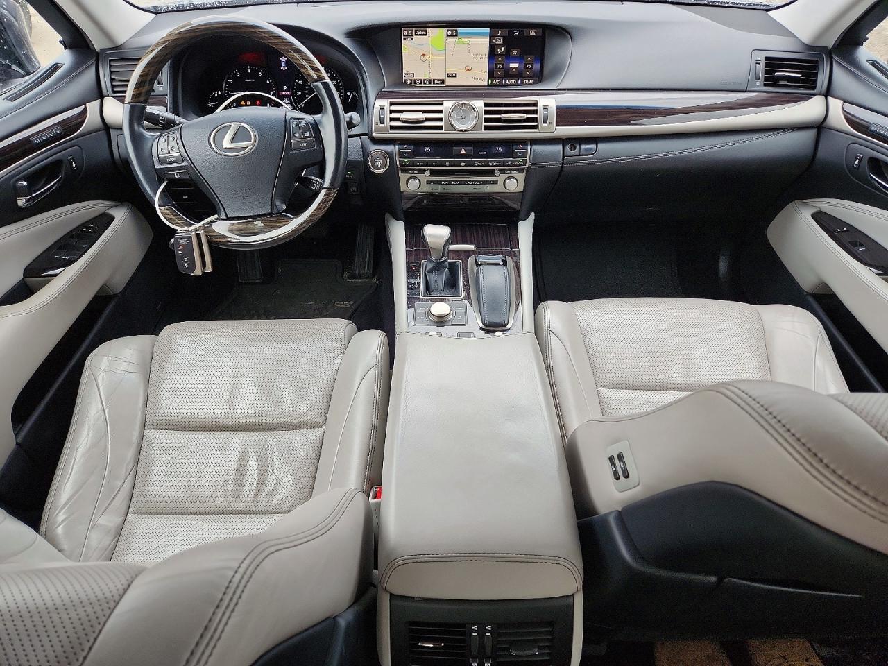 2015 LEXUS LS460