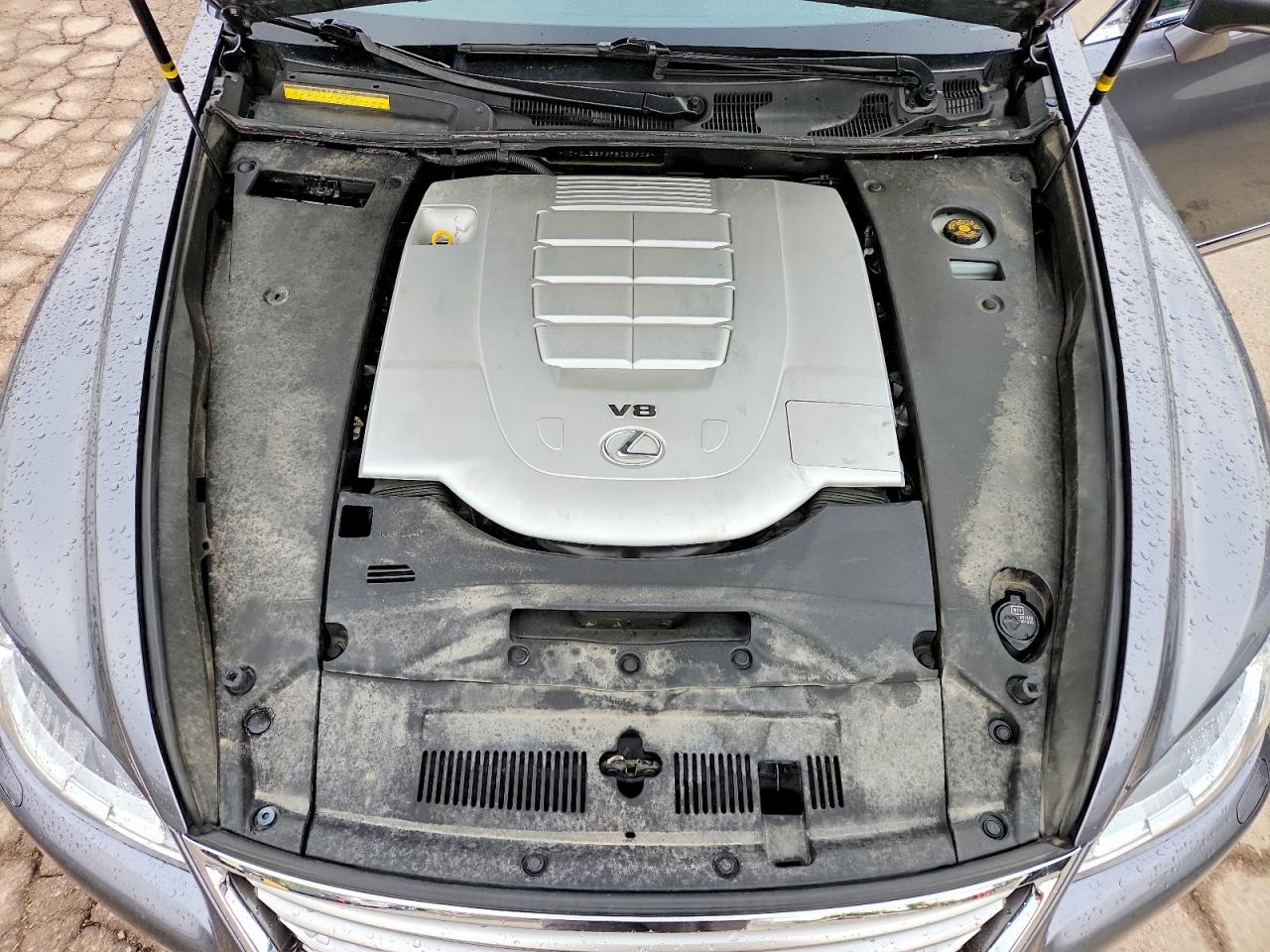 2015 LEXUS LS460