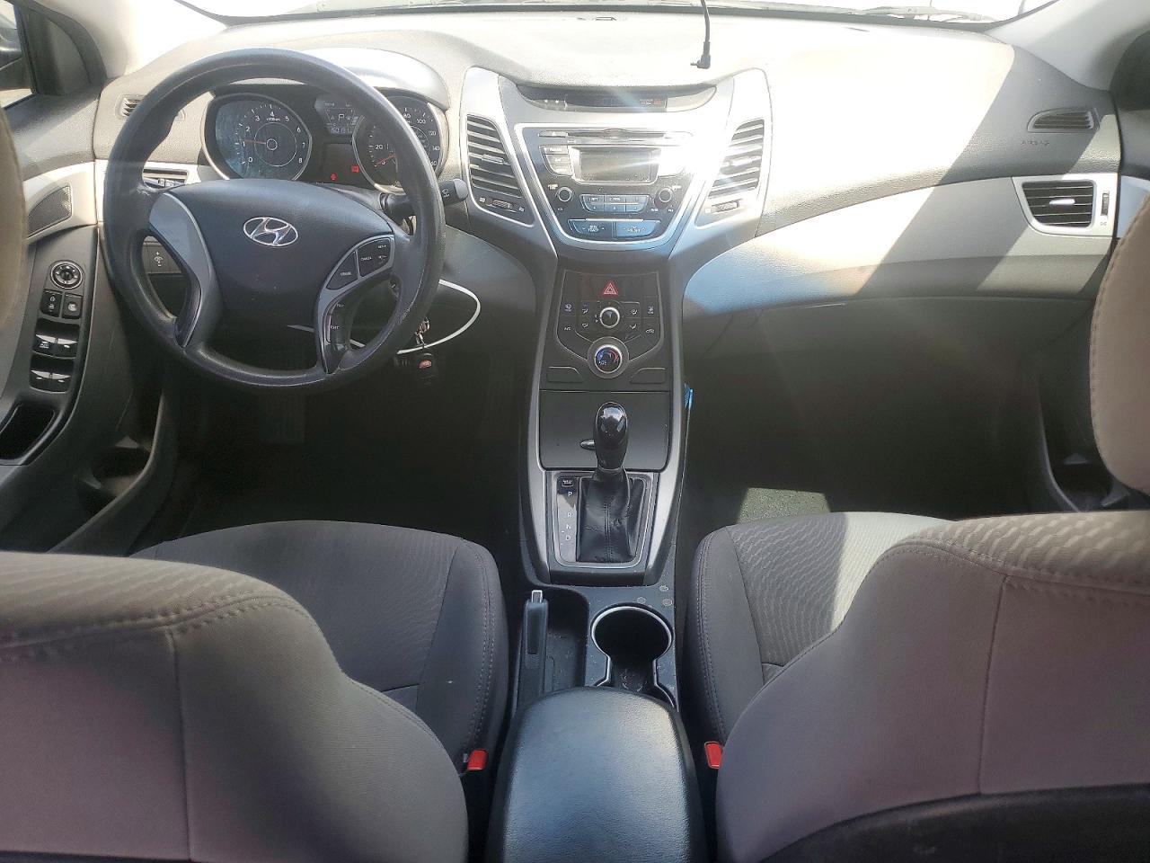 2016 HYUNDAI ELANTRA