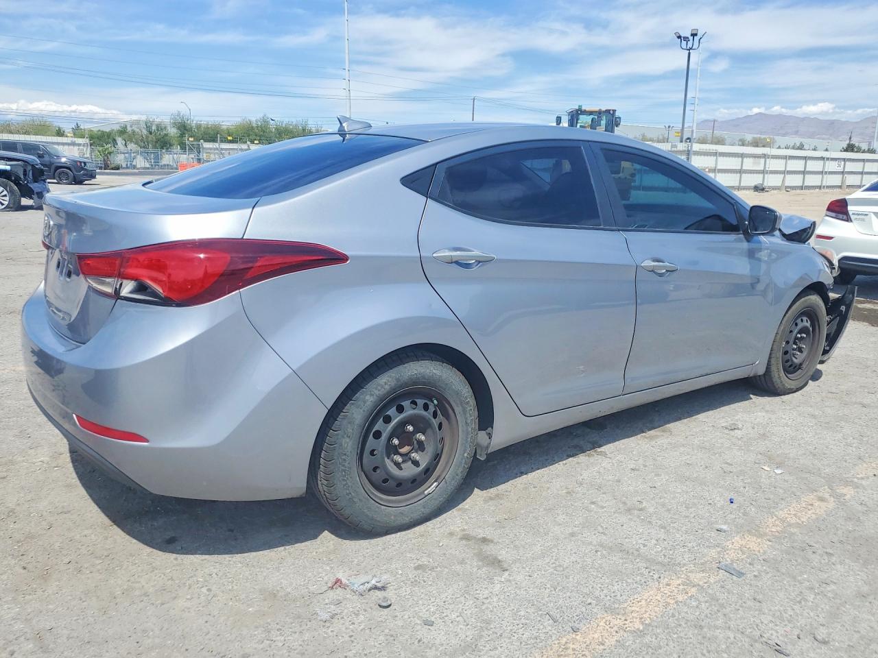 2016 HYUNDAI ELANTRA