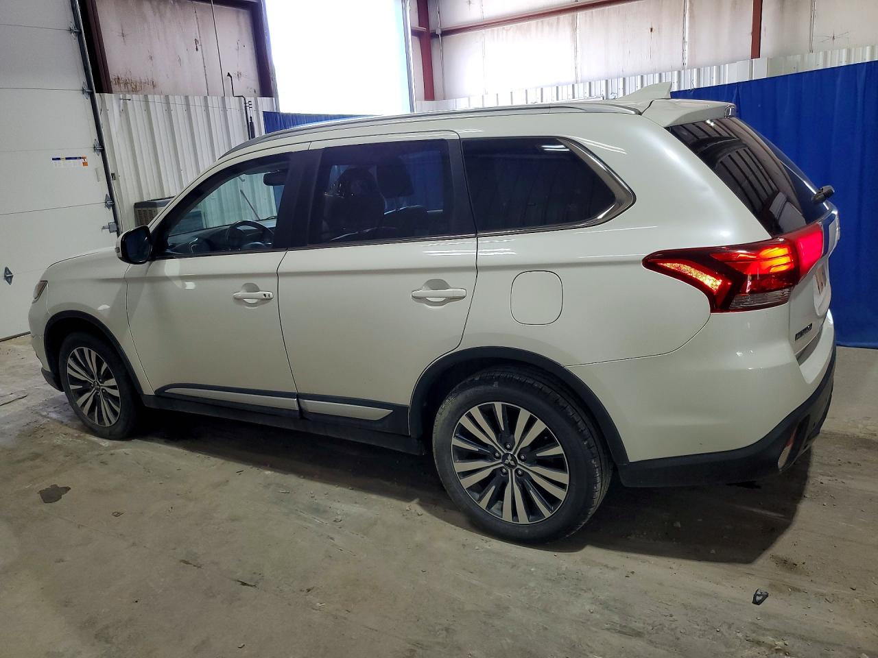 2019 MITSUBISHI OUTLANDER