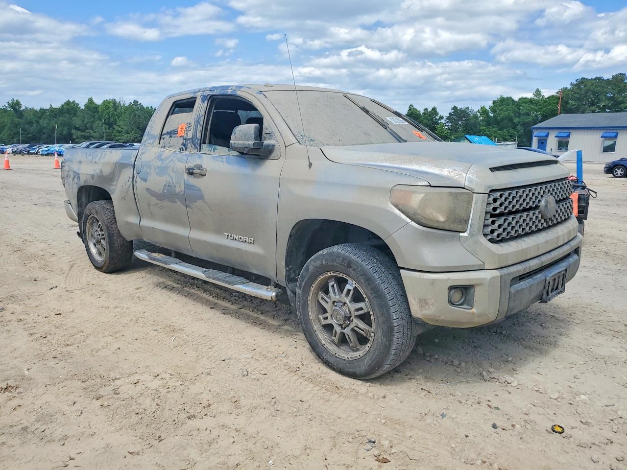2018 TOYOTA TUNDRA