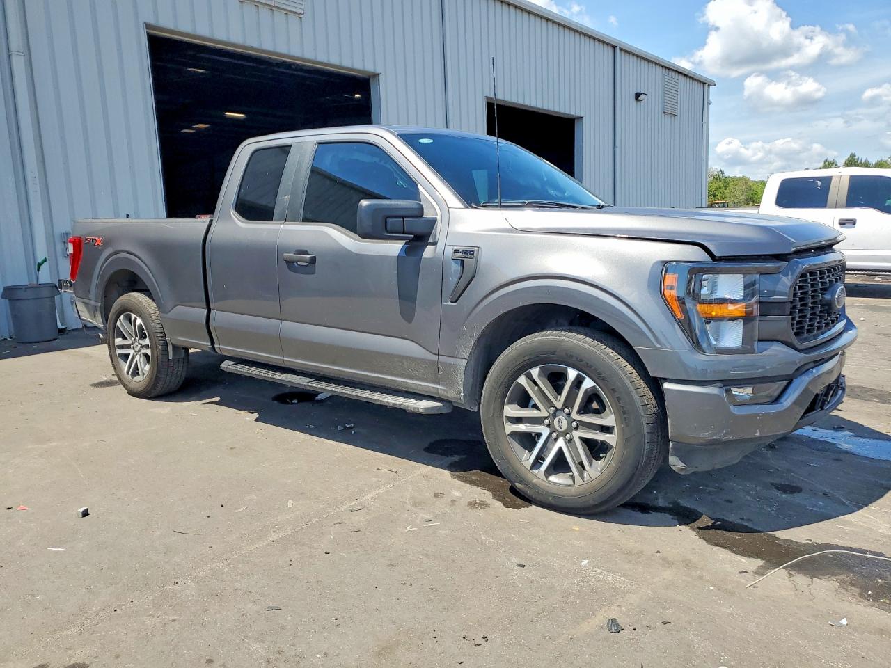 2023 FORD F150