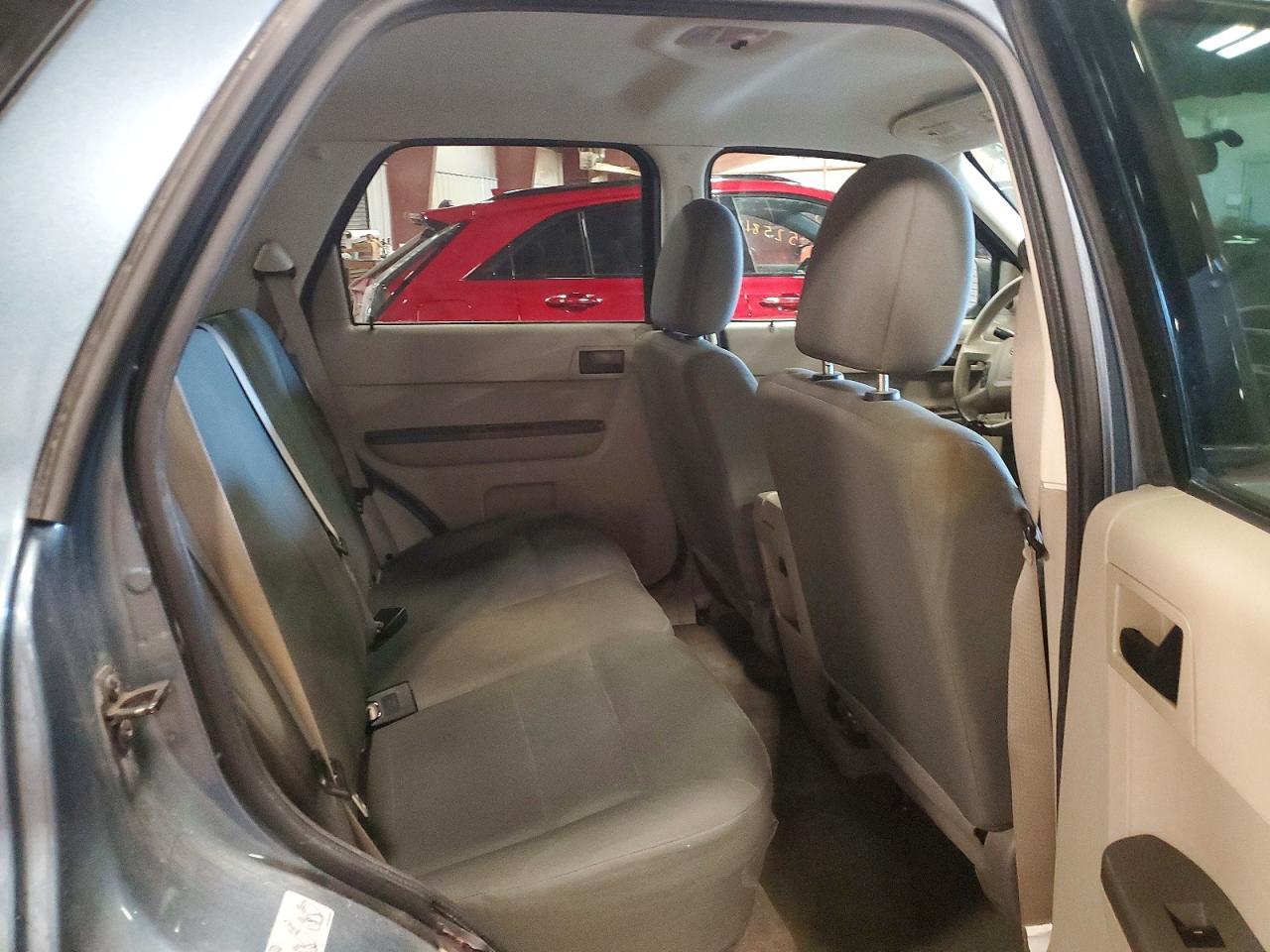 2011 FORD ESCAPE