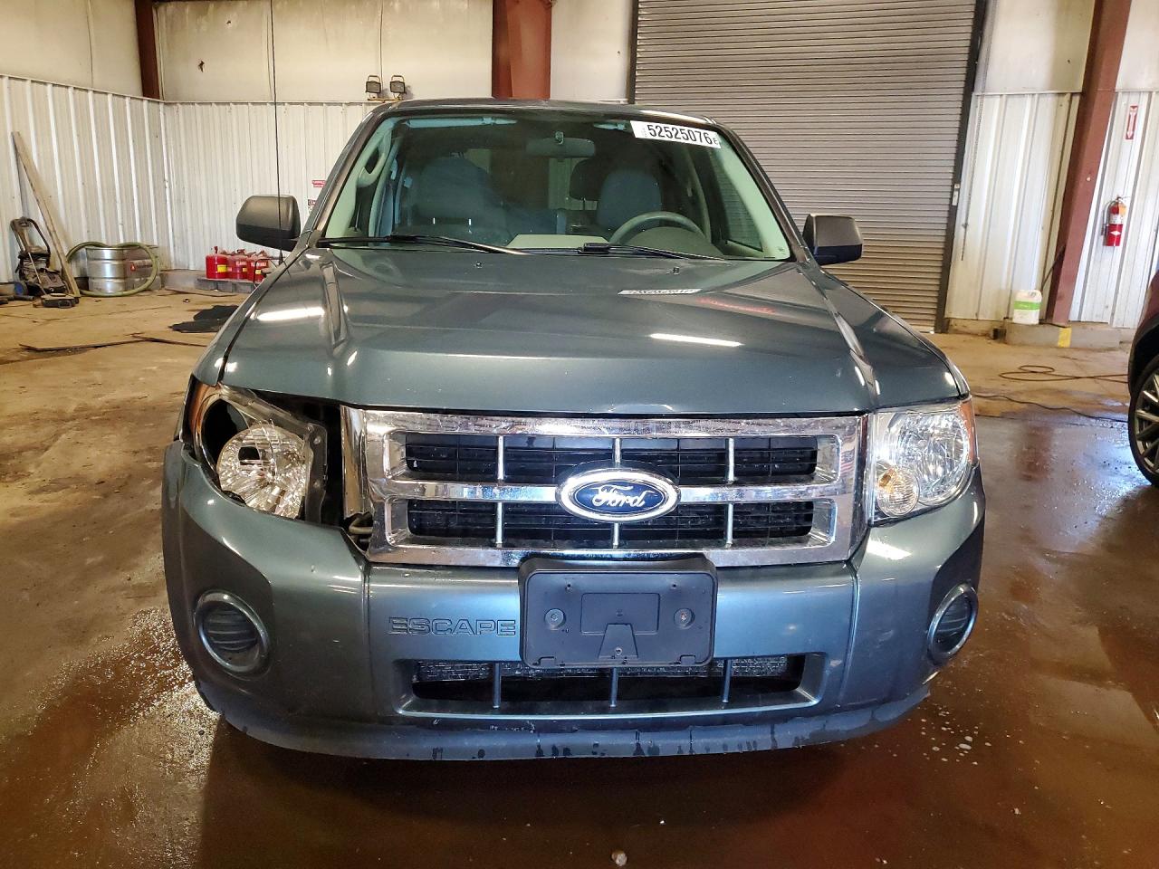 2011 FORD ESCAPE