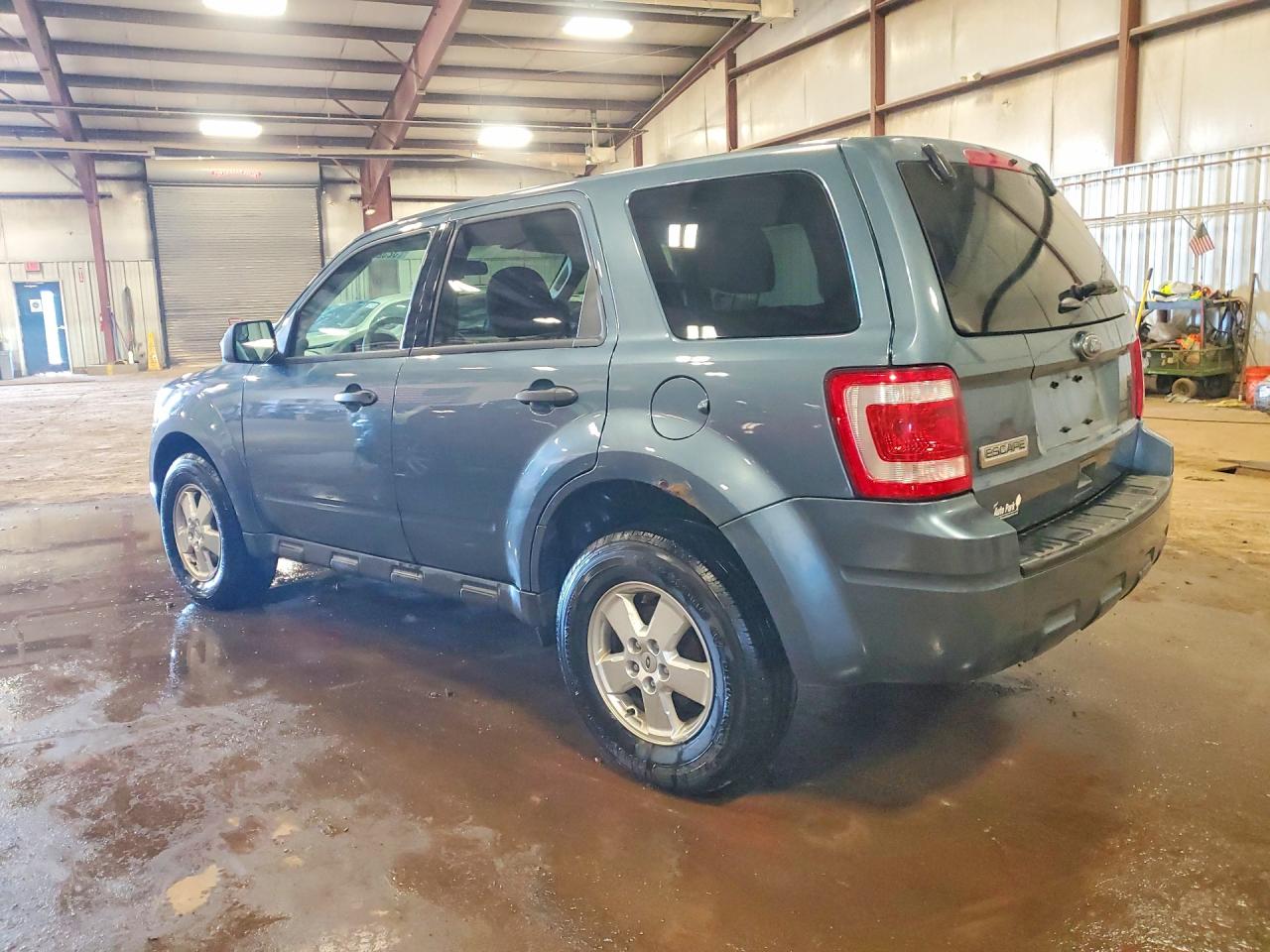 2011 FORD ESCAPE