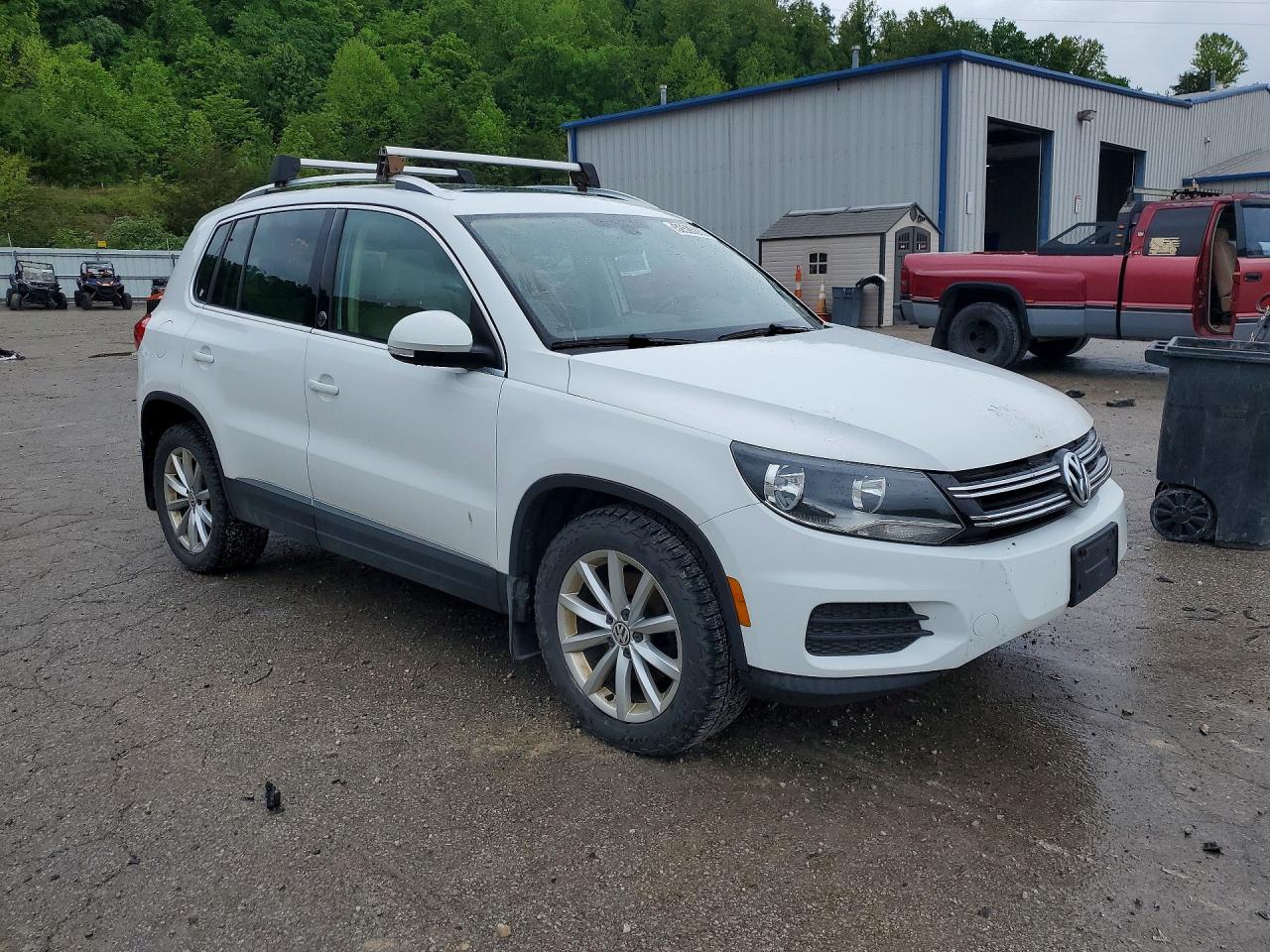 2017 VOLKSWAGEN TIGUAN