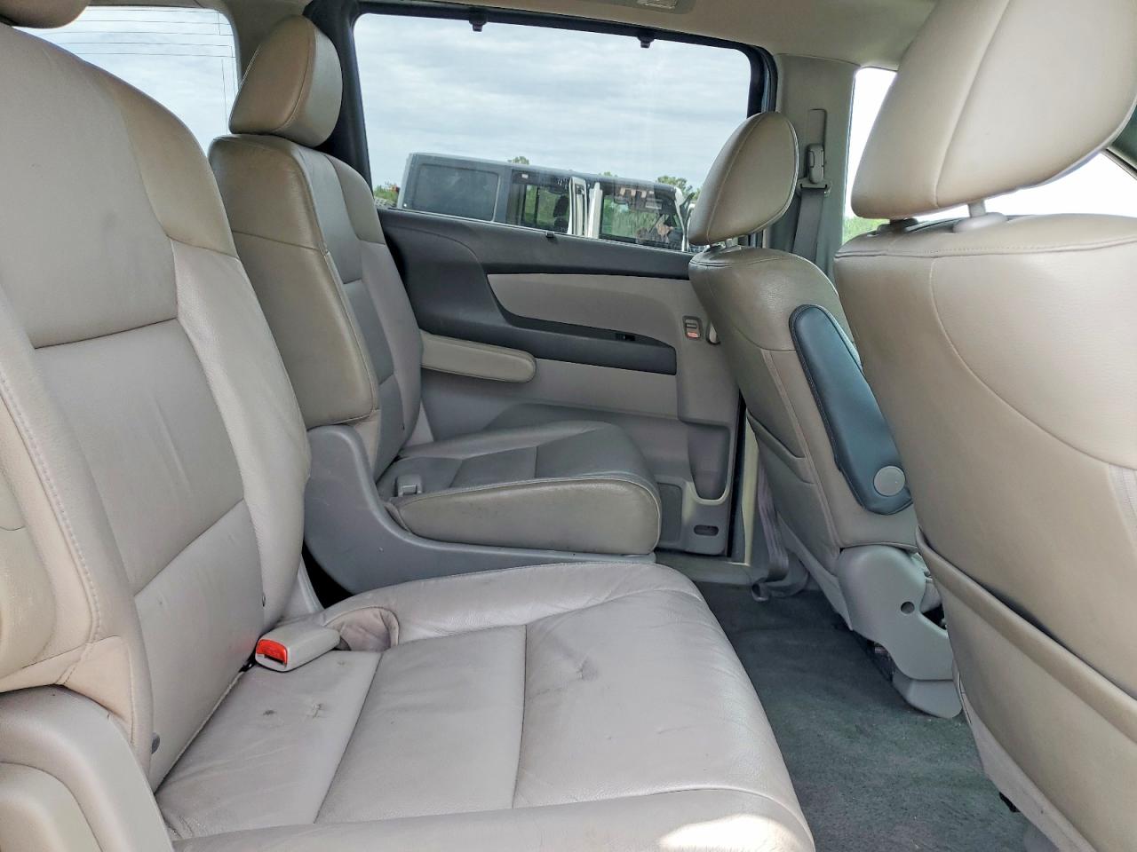 2011 HONDA ODYSSEY