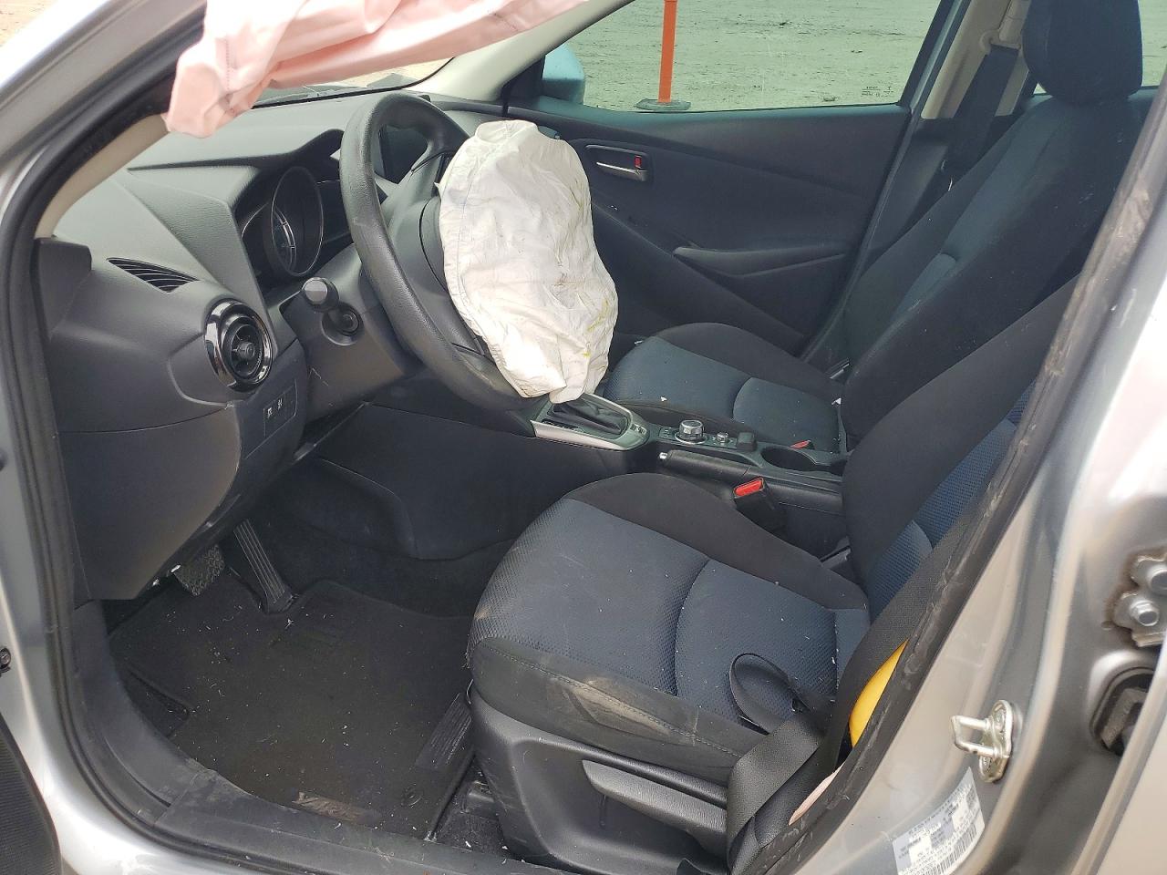 2019 TOYOTA YARIS