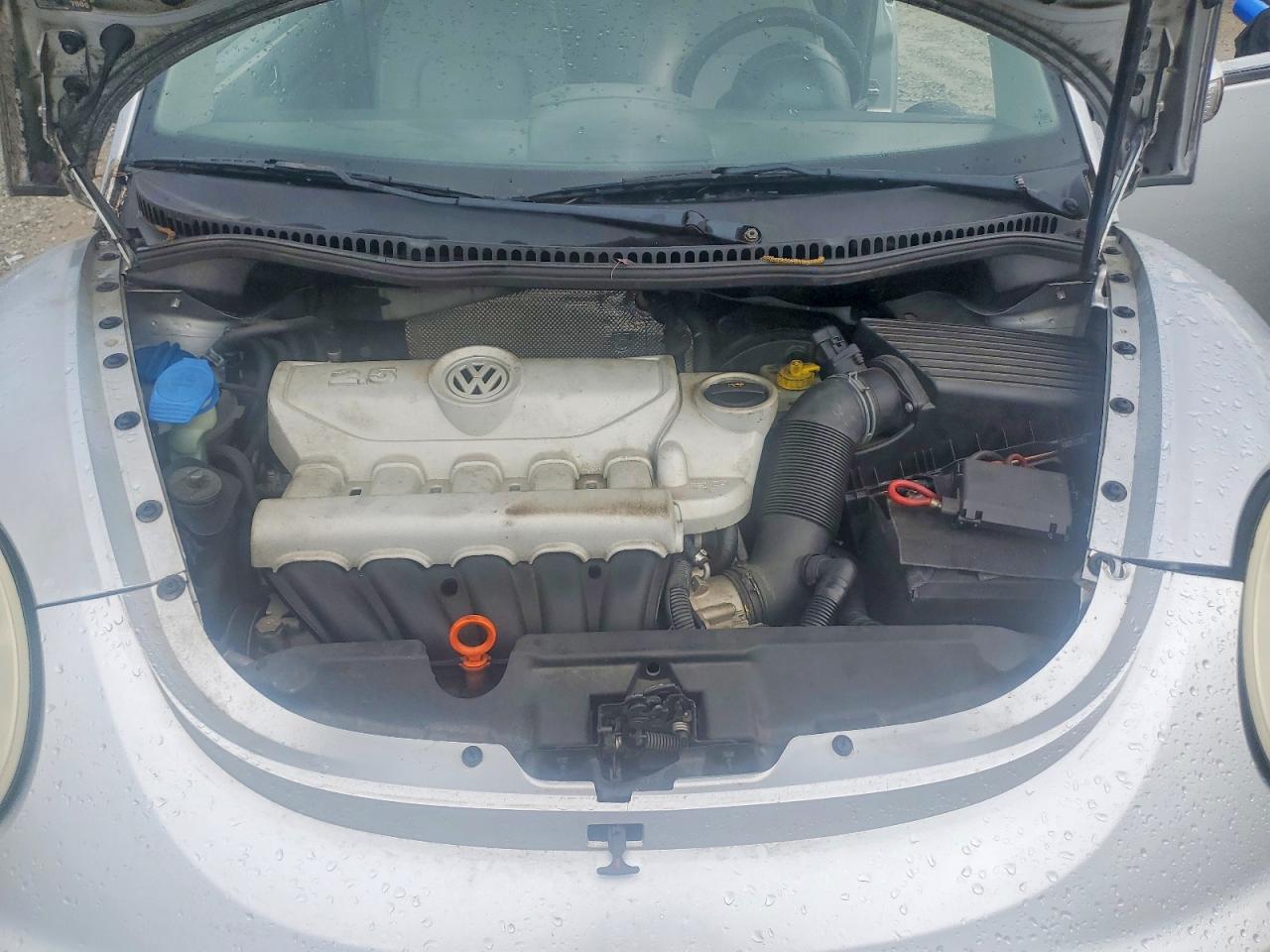 2006 VOLKSWAGEN BEETLE