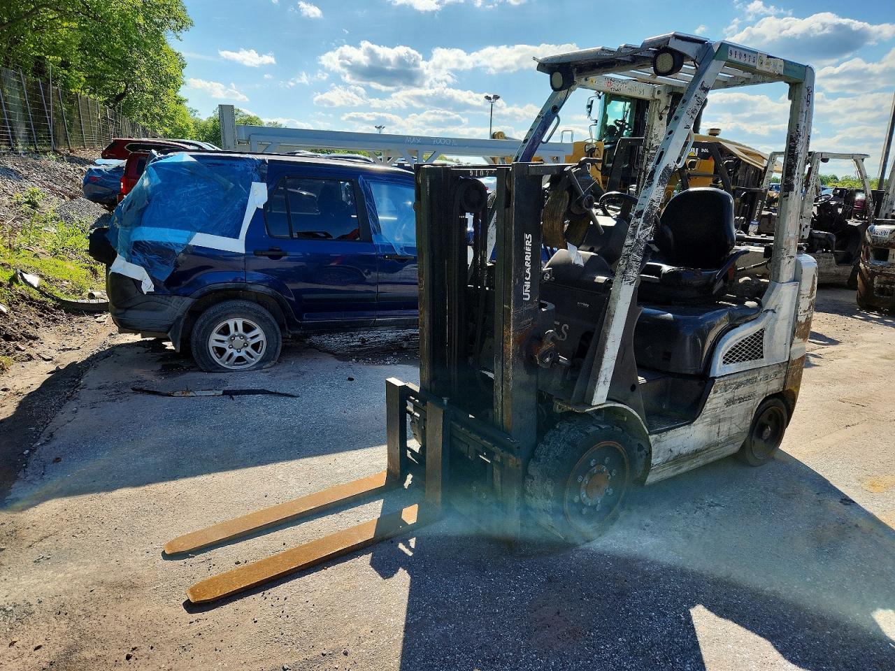 2019 UNICARIERS FORKLIFT