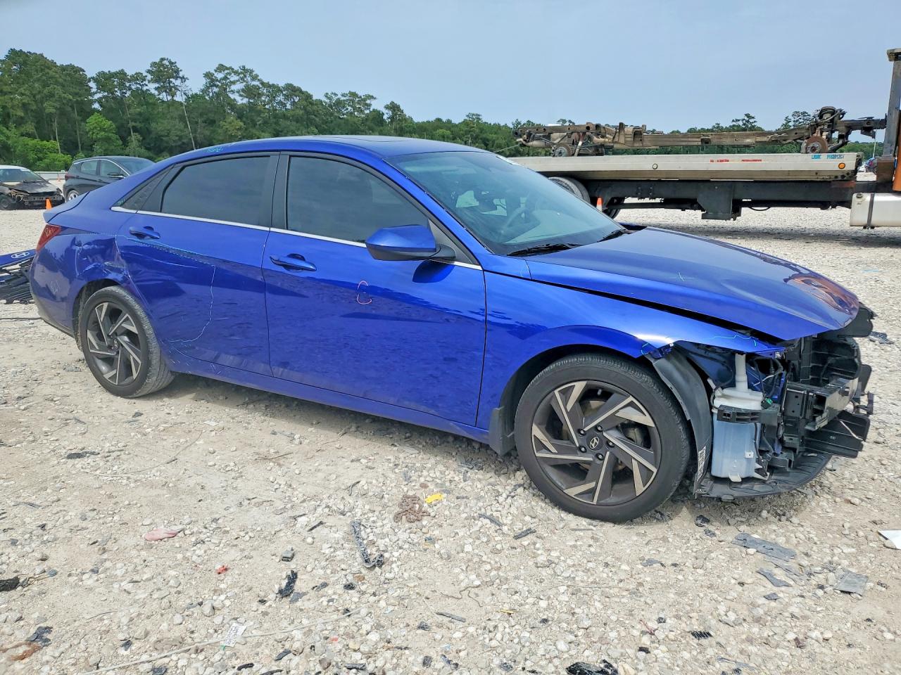 2024 HYUNDAI ELANTRA